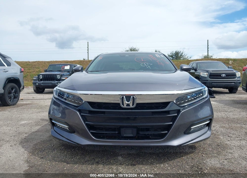 2020 HONDA ACCORD HYBRID TOURING VIN: 1HGCV3F98LA002021