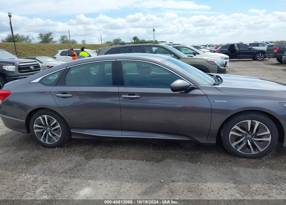 2020 HONDA ACCORD HYBRID TOURING VIN: 1HGCV3F98LA002021
