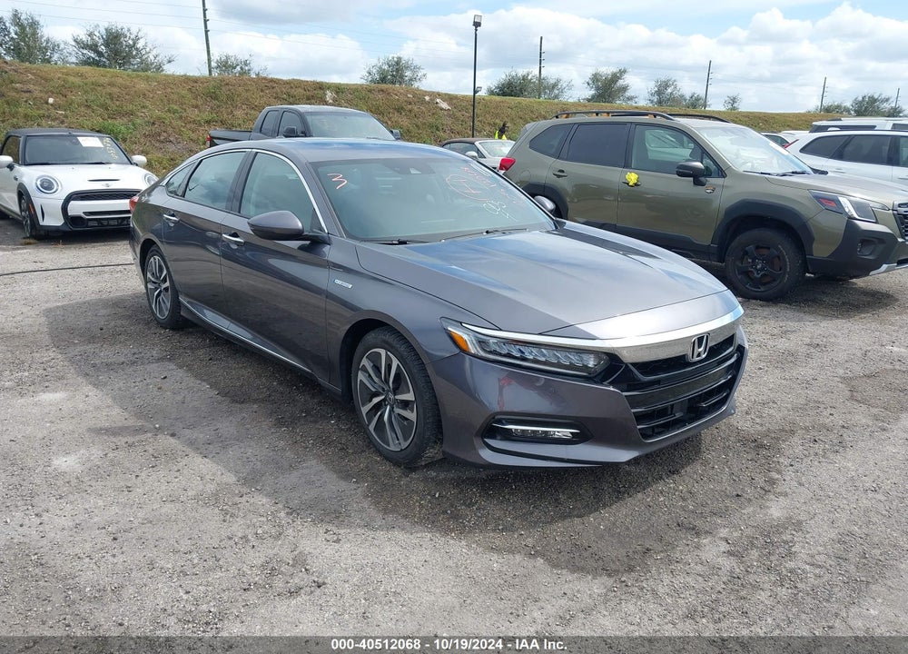 2020 HONDA ACCORD HYBRID TOURING VIN: 1HGCV3F98LA002021