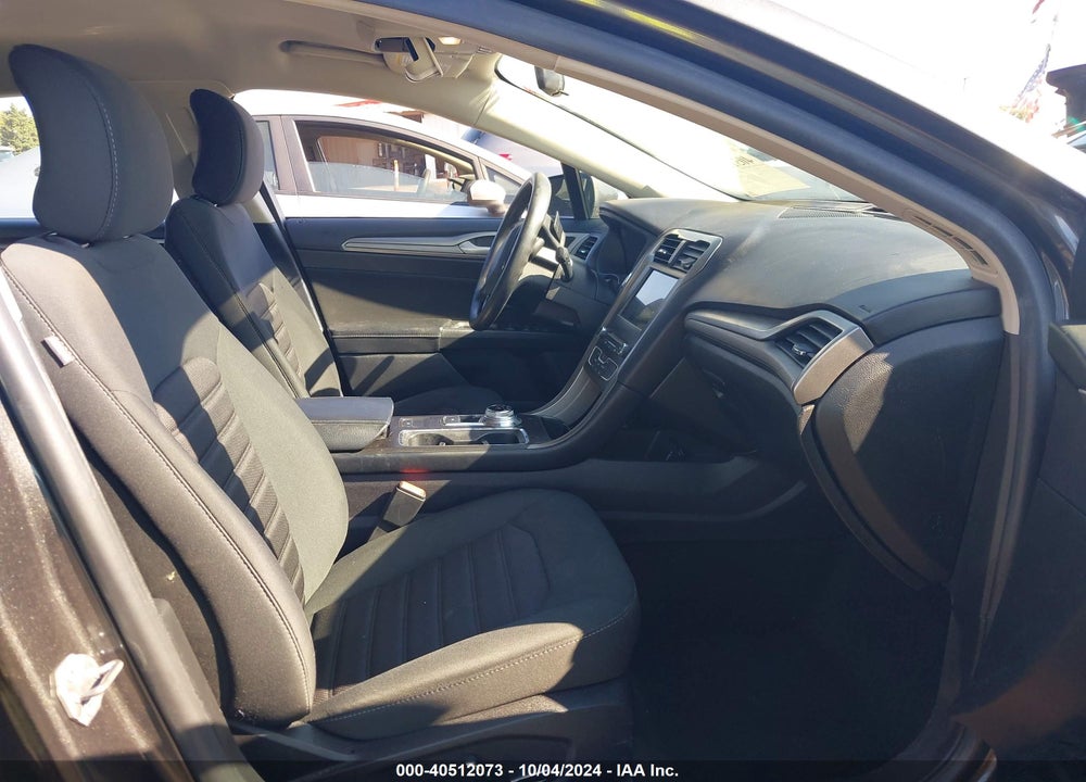 2018 FORD FUSION SE VIN: 3FA6P0HD6JR256132