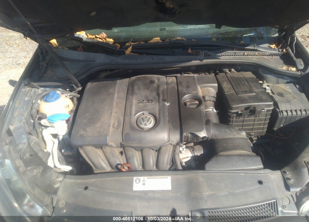 2010 VOLKSWAGEN JETTA SE VIN: 3VWTZ7AJ2AM634098