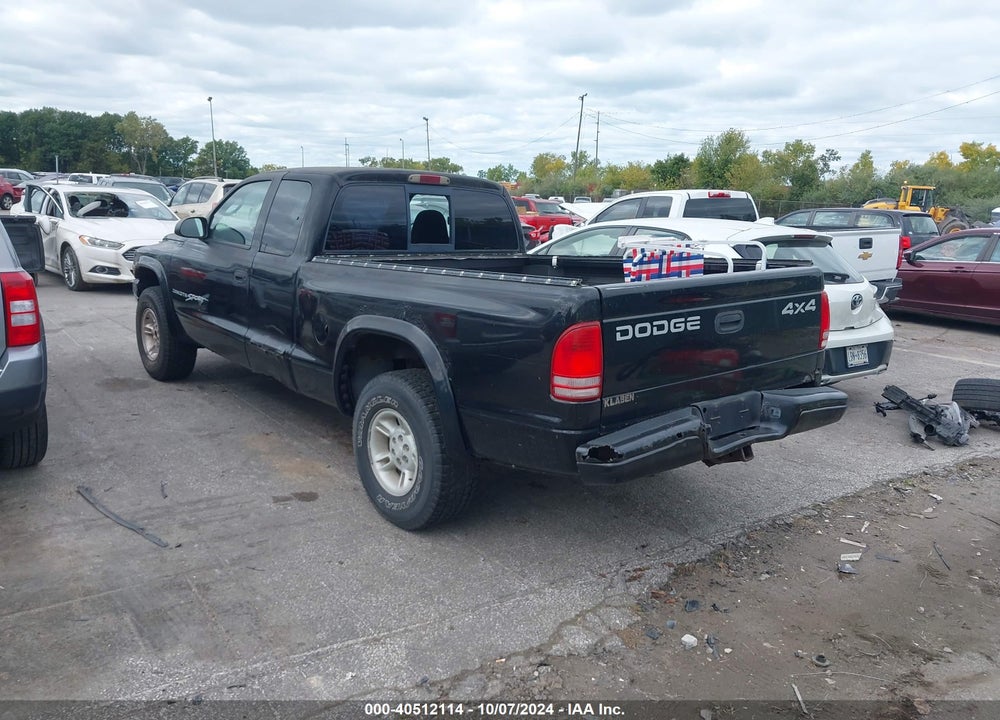 2000 DODGE DAKOTA SLT/SPORT VIN: 1B7GG22N9YS757431