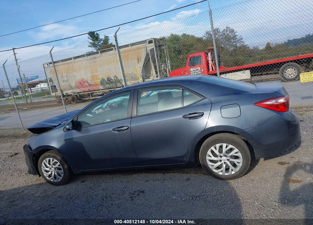 2018 TOYOTA COROLLA LE VIN: 5YFBURHE5JP797905