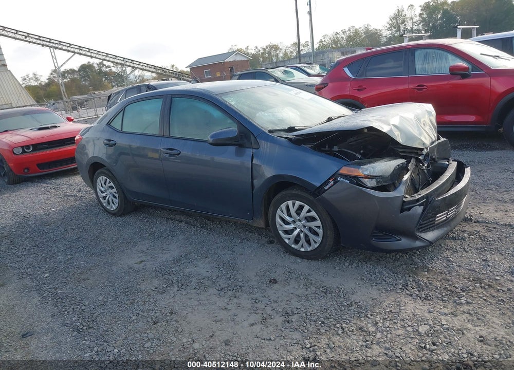2018 TOYOTA COROLLA LE VIN: 5YFBURHE5JP797905