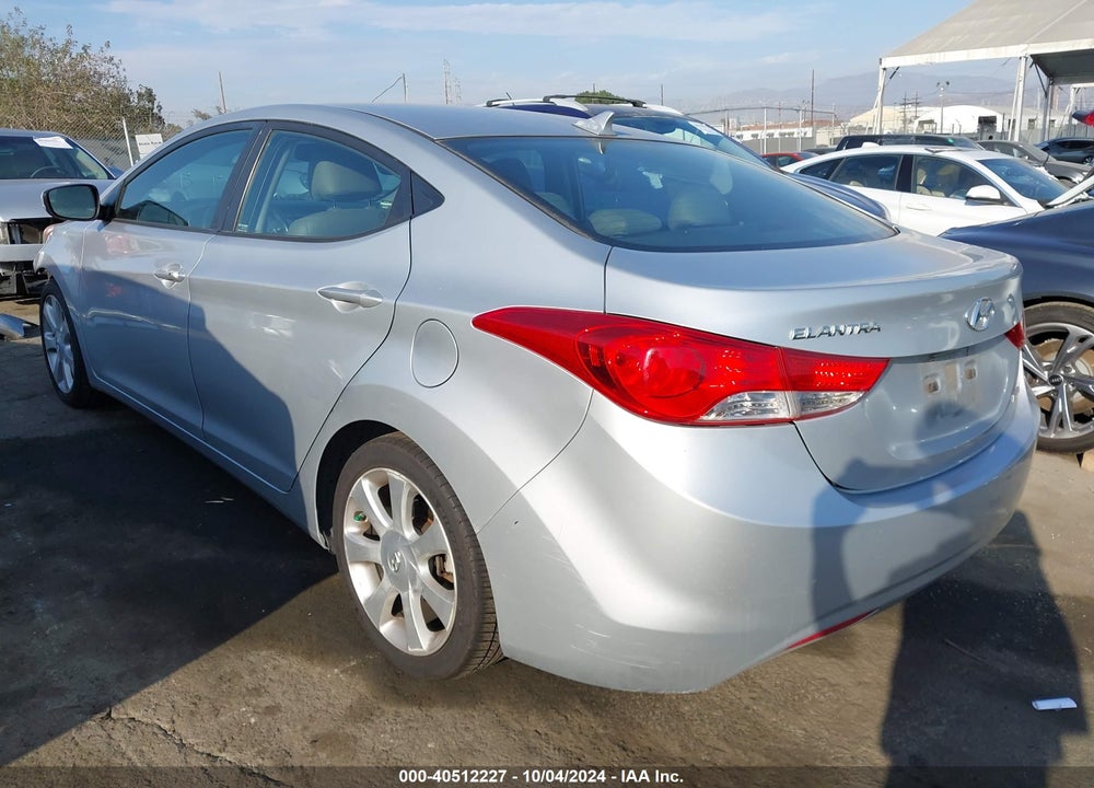 2013 HYUNDAI ELANTRA LIMITED VIN: 5NPDH4AE2DH271971