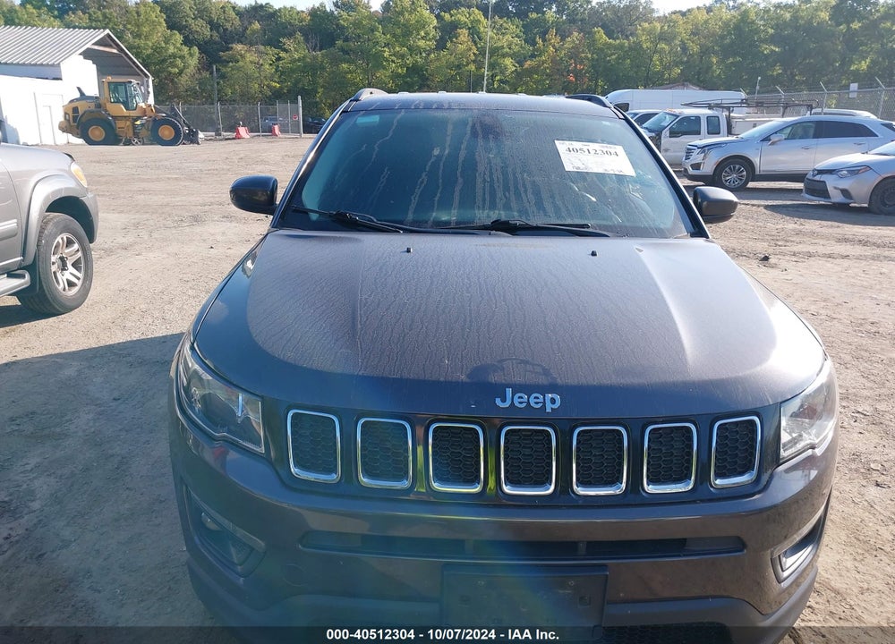 2018 JEEP COMPASS LATITUDE FWD VIN: 3C4NJCBB2JT122964