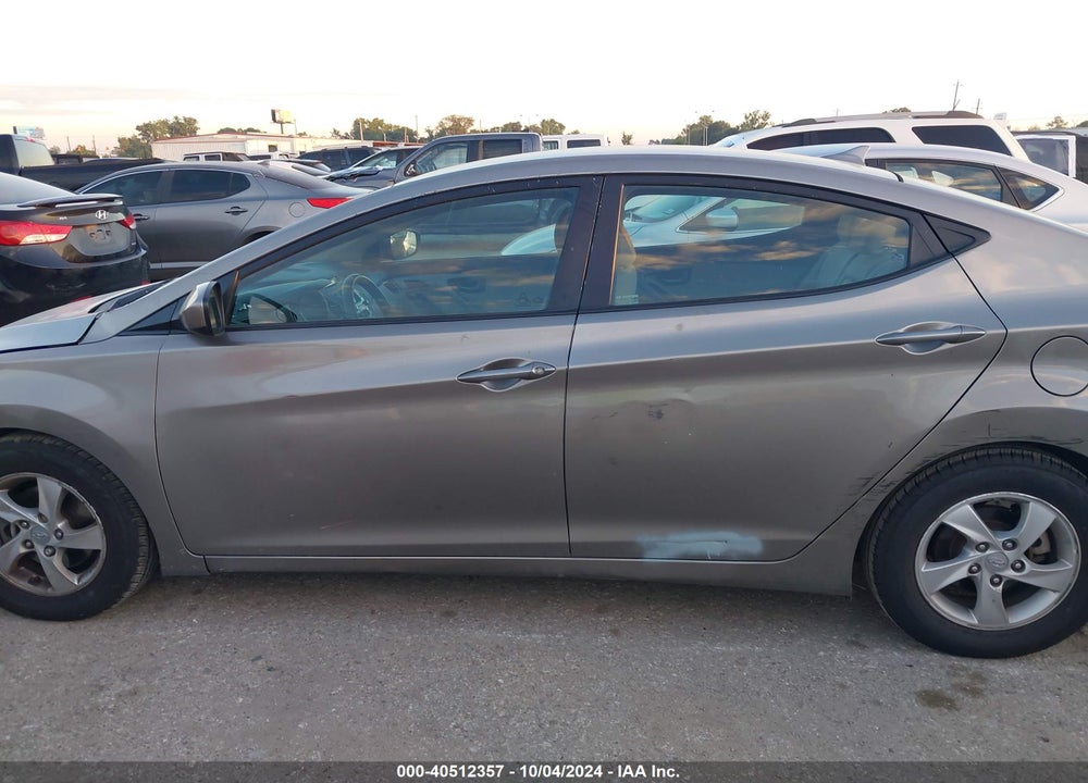 2015 HYUNDAI ELANTRA SE VIN: 5NPDH4AE8FH551297