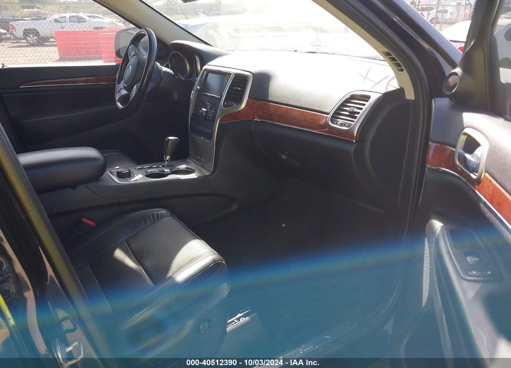 2011 JEEP GRAND CHEROKEE VIN: 1J4RR5GT3BC590538
