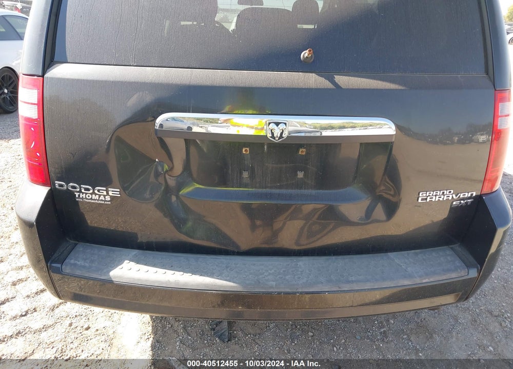 2010 DODGE GRAND CARAVAN VIN: 2D4RN5D18AR211417