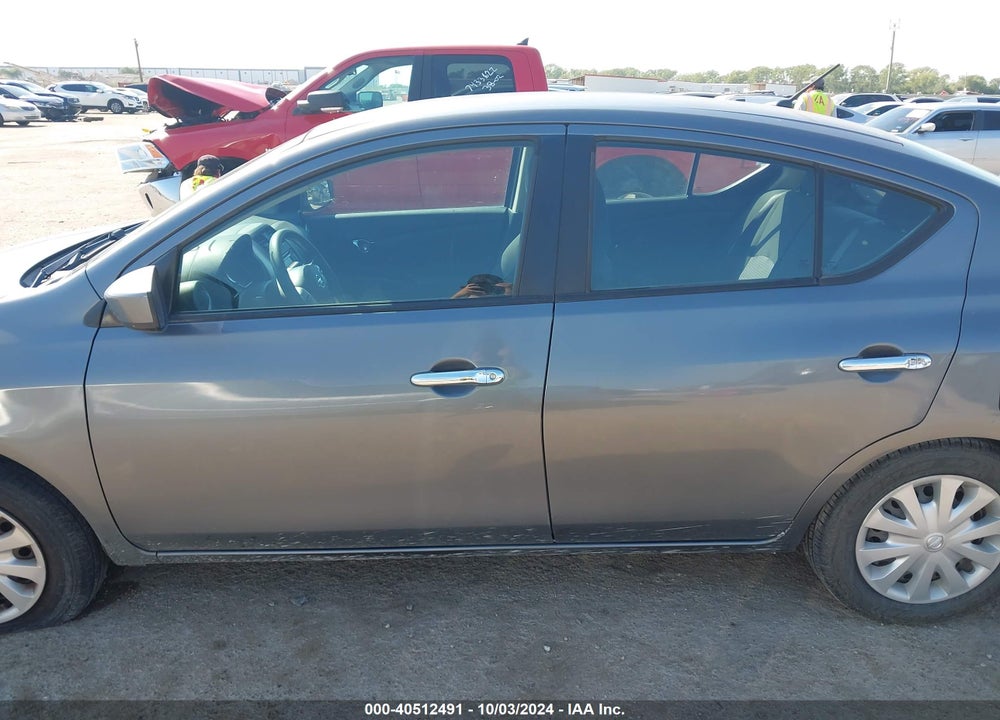 2018 NISSAN VERSA 1.6 SV VIN: 3N1CN7AP0JL811050
