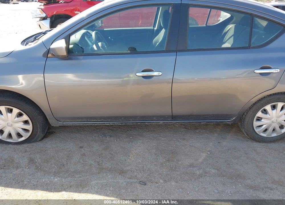 2018 NISSAN VERSA 1.6 SV VIN: 3N1CN7AP0JL811050