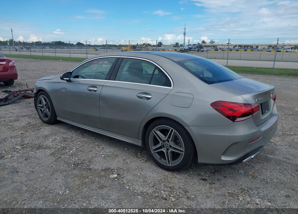 2019 MERCEDES-BENZ A 220 VIN: WDD3G4EB0KW004484