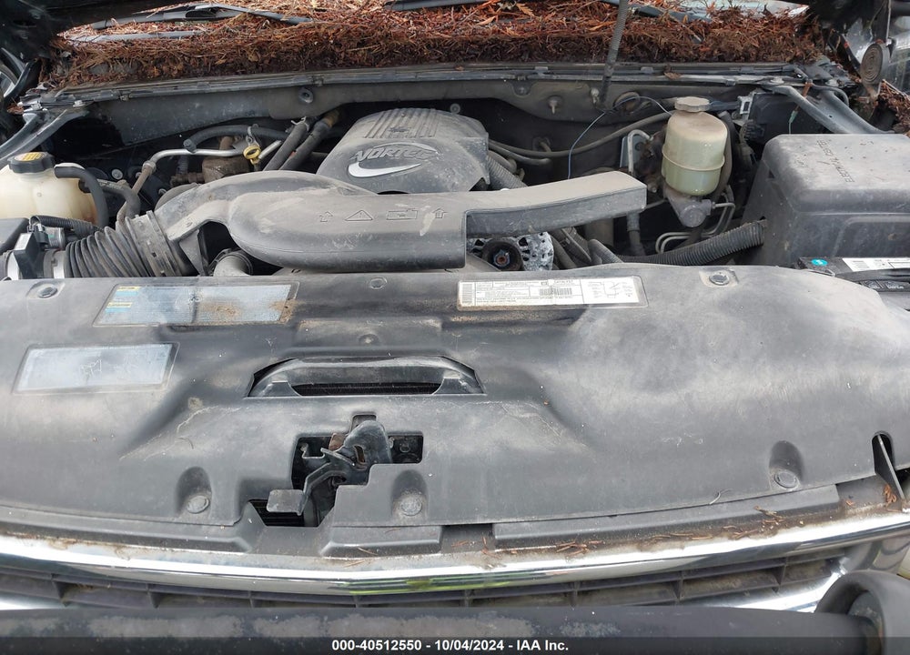 2001 CHEVROLET SUBURBAN 2500 LS VIN: 3GNGK26U51G270814
