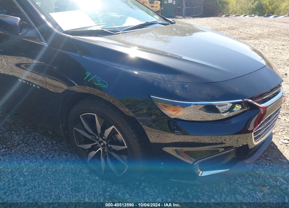 2018 CHEVROLET MALIBU LT VIN: 1G1ZD5ST3JF277507