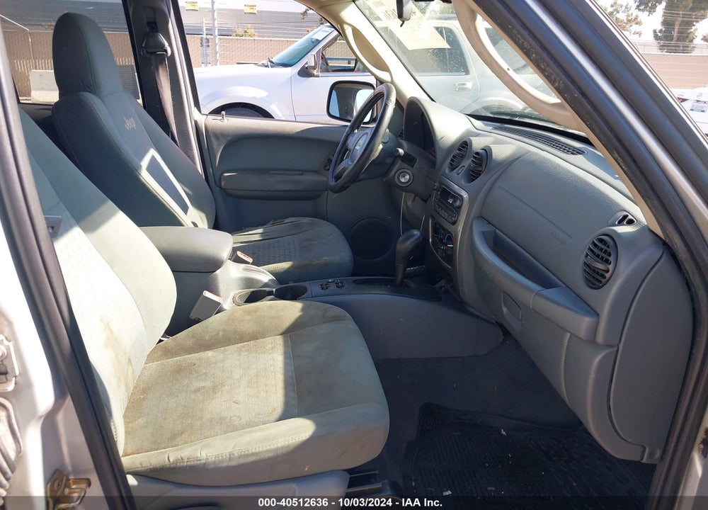 2005 JEEP LIBERTY RENEGADE VIN: 1J8GL38K45W681810