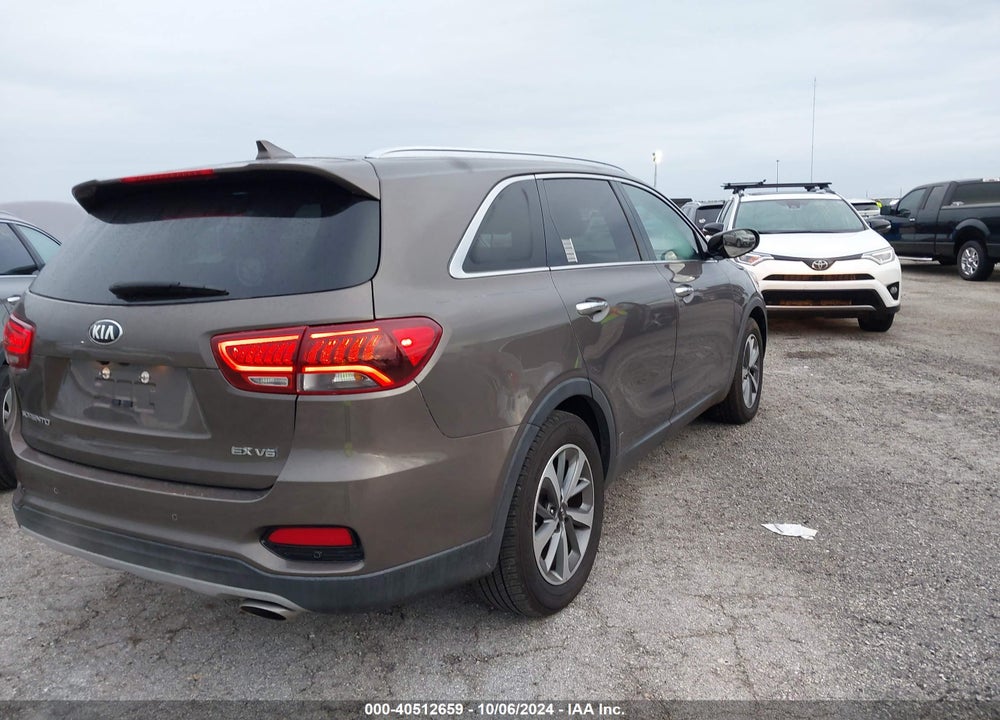 2019 KIA SORENTO 3.3L EX VIN: 5XYPH4A59KG460716