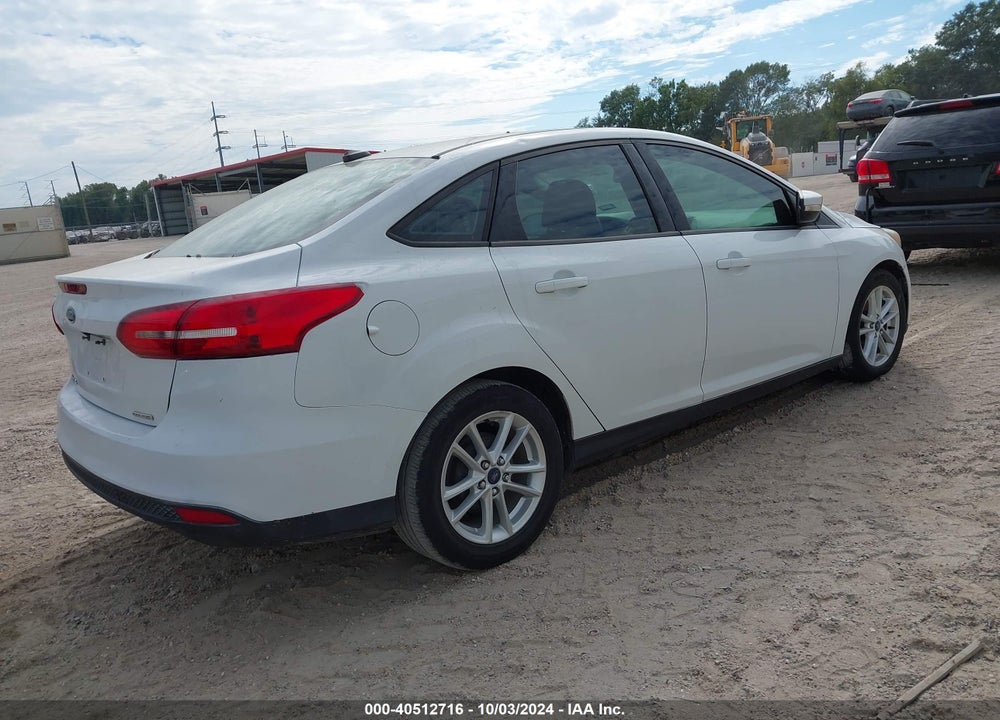 2015 FORD FOCUS SE VIN: 1FADP3F21FL313661