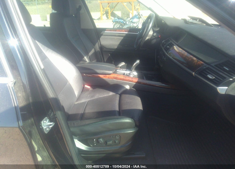 2013 BMW X5 XDRIVE35I/XDRIVE35I PREMIUM/XDRIVE35I SPORT ACTIVITY VIN: 5UXZV4C55D0E02532