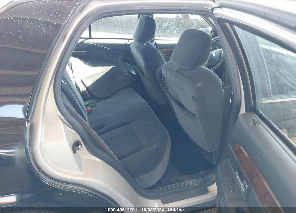 2007 MERCURY GRAND MARQUIS GS VIN: 2MEFM74V97X638481