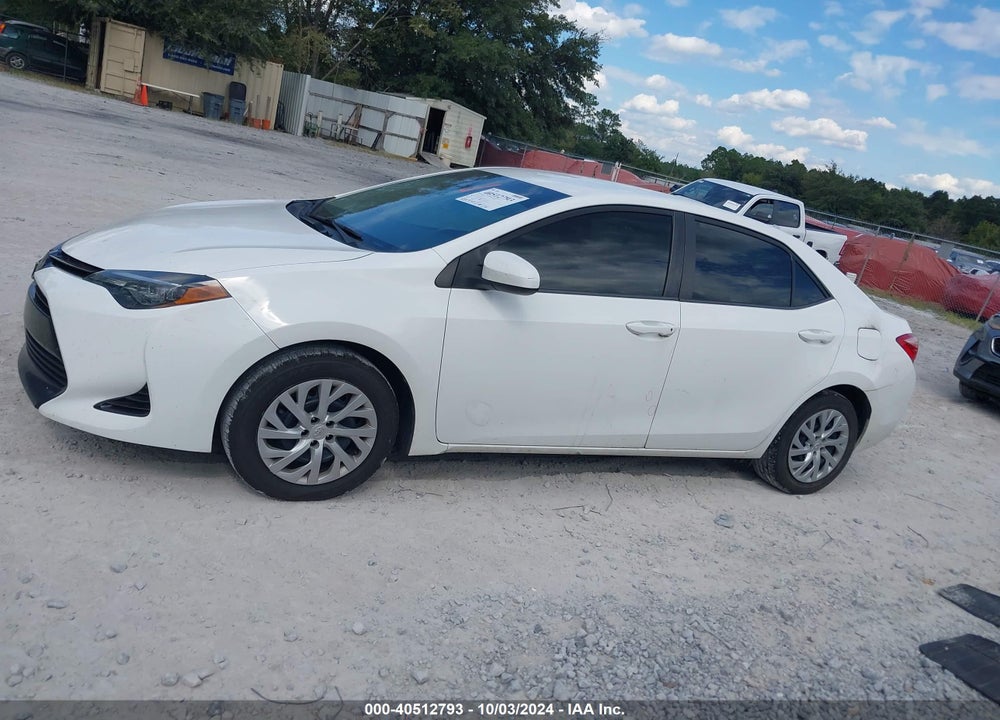 2018 TOYOTA COROLLA LE VIN: 2T1BURHE3JC107472