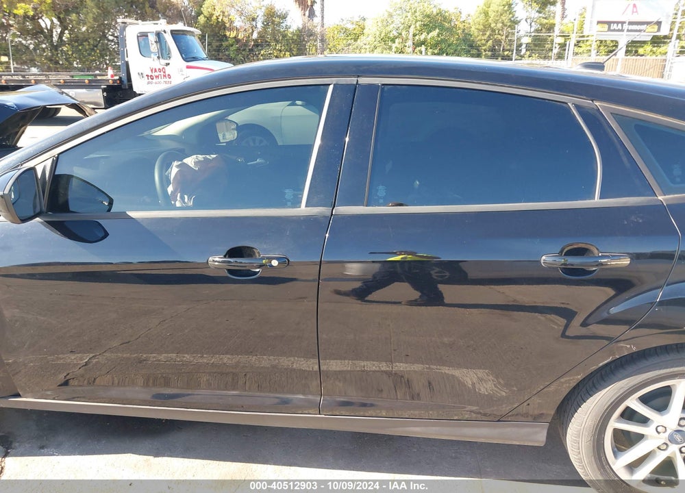 2018 FORD FOCUS SE VIN: 1FADP3K28JL224779