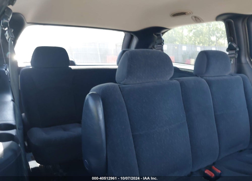 2001 CHRYSLER TOWN & COUNTRY LX VIN: 2C4GP44331R367861