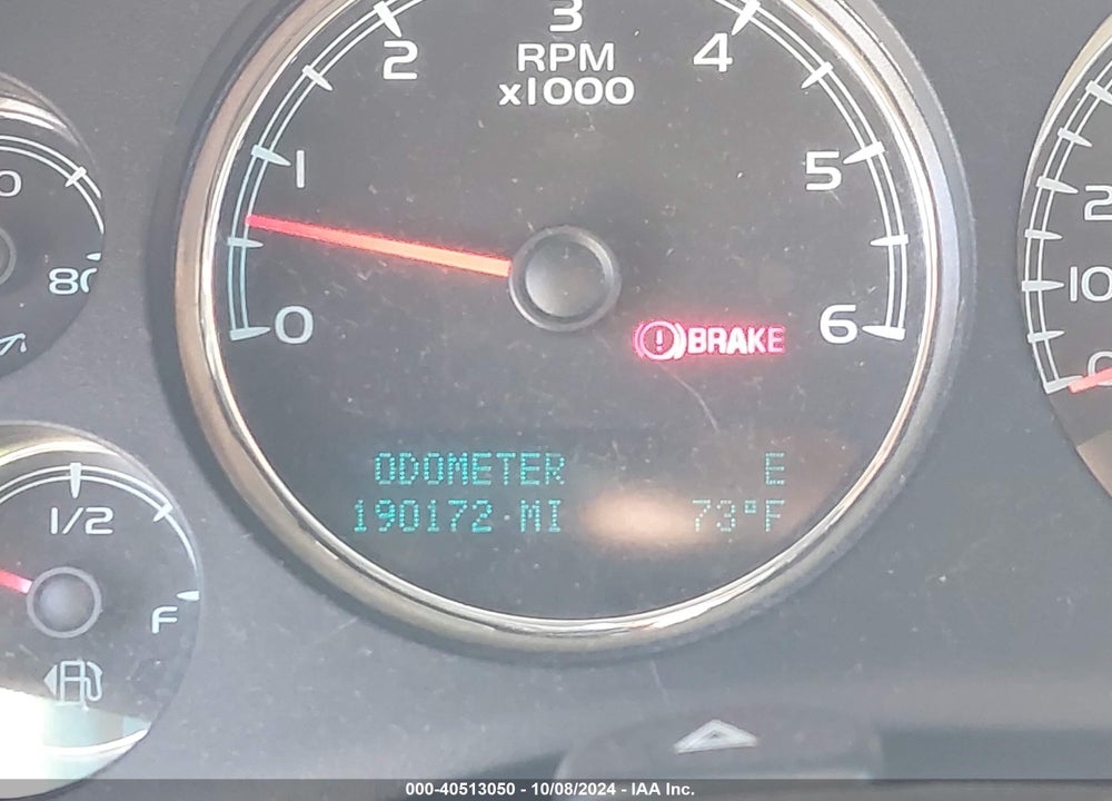 2014 GMC YUKON SLT VIN: 1GKS2CE09ER205031