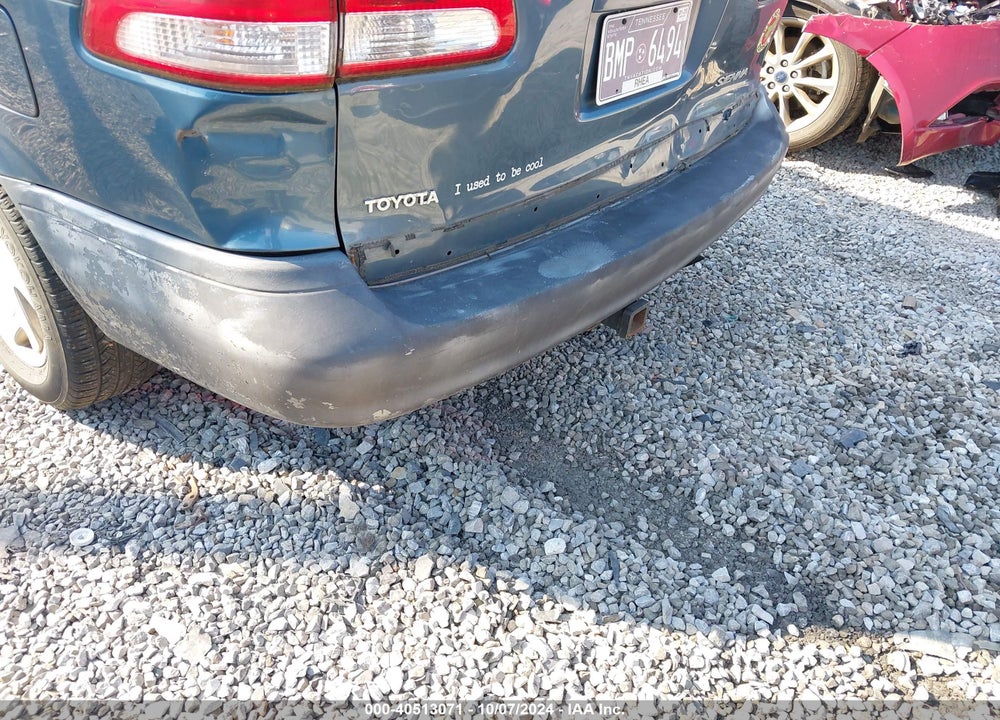 2001 TOYOTA SIENNA XLE VIN: 4T3ZF13C21U372616