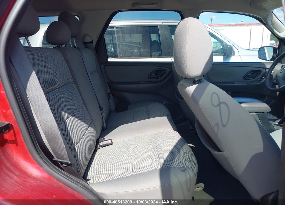 2005 FORD ESCAPE XLT VIN: 1FMYU03135KA15241