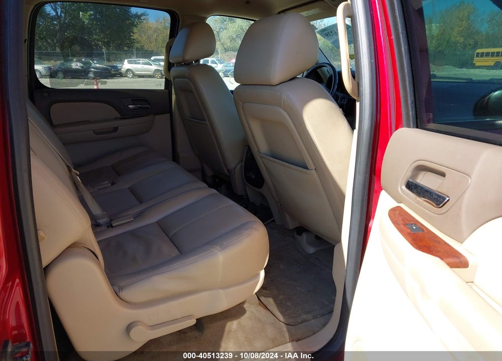 2013 GMC YUKON XL 1500 SLT VIN: 1GKS2KE73DR176888