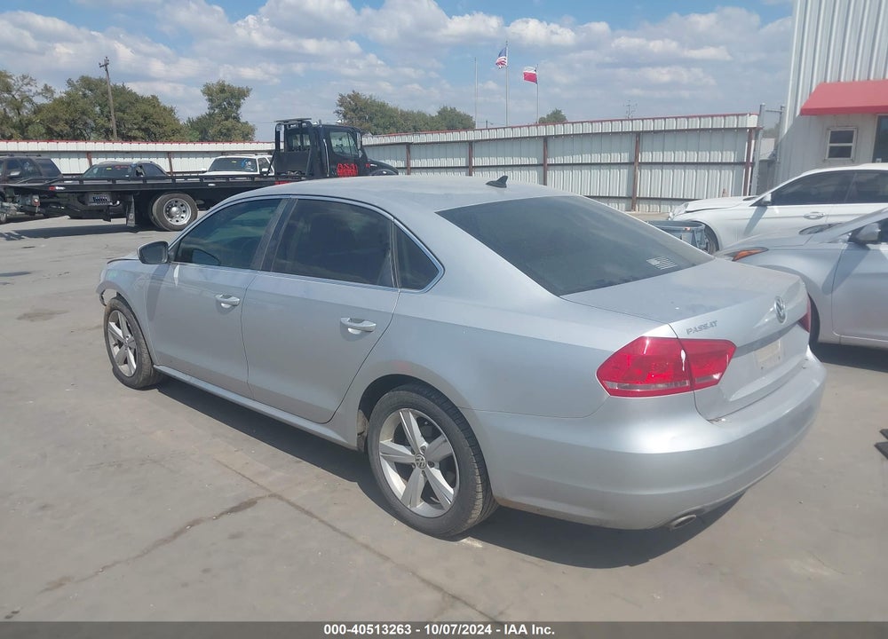2013 VOLKSWAGEN PASSAT 2.5L SE VIN: 1VWBP7A37DC057853