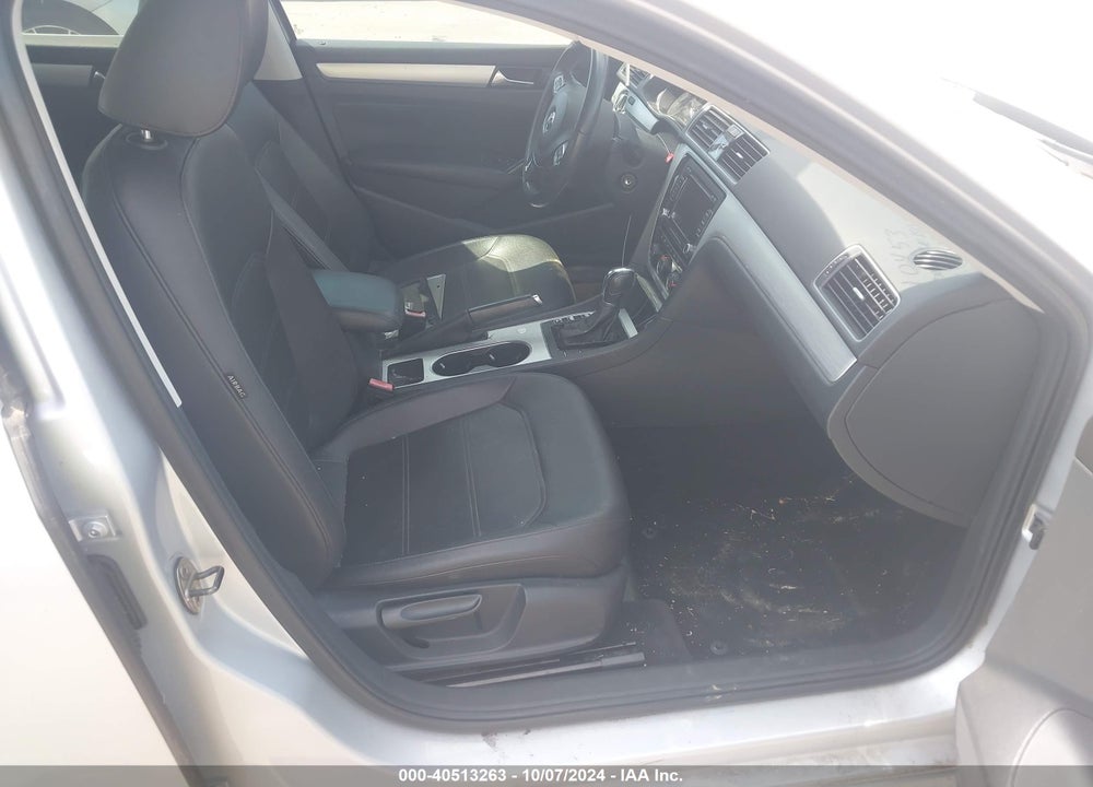 2013 VOLKSWAGEN PASSAT 2.5L SE VIN: 1VWBP7A37DC057853