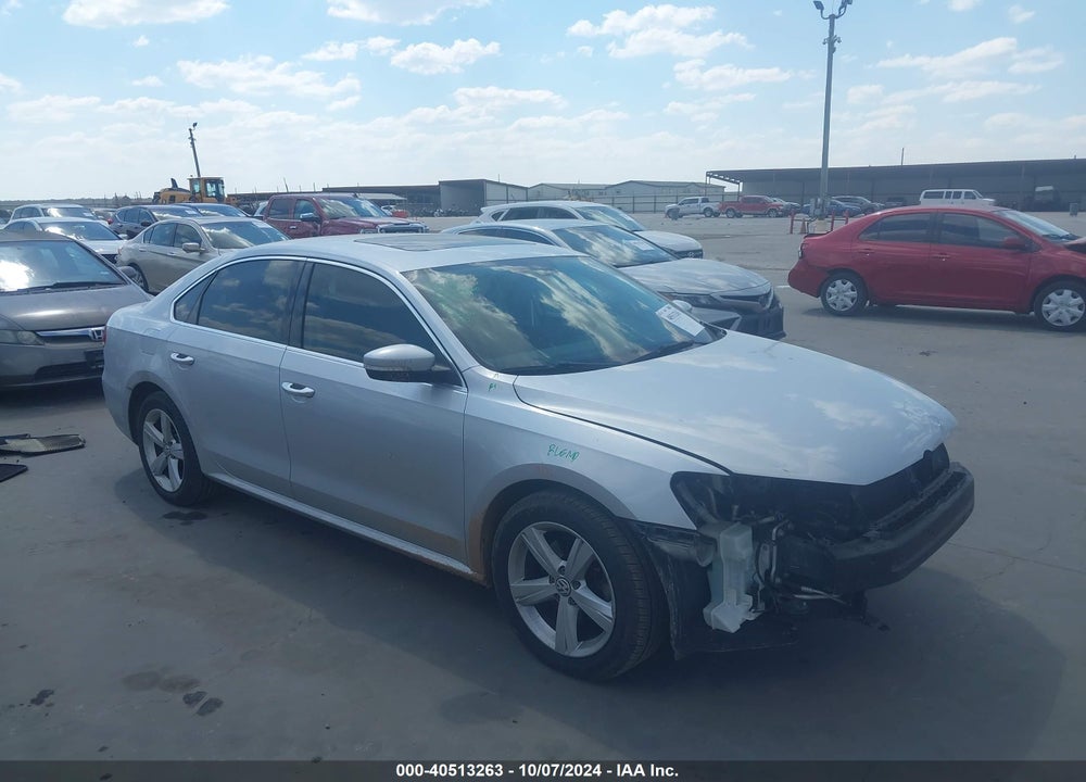 2013 VOLKSWAGEN PASSAT 2.5L SE VIN: 1VWBP7A37DC057853