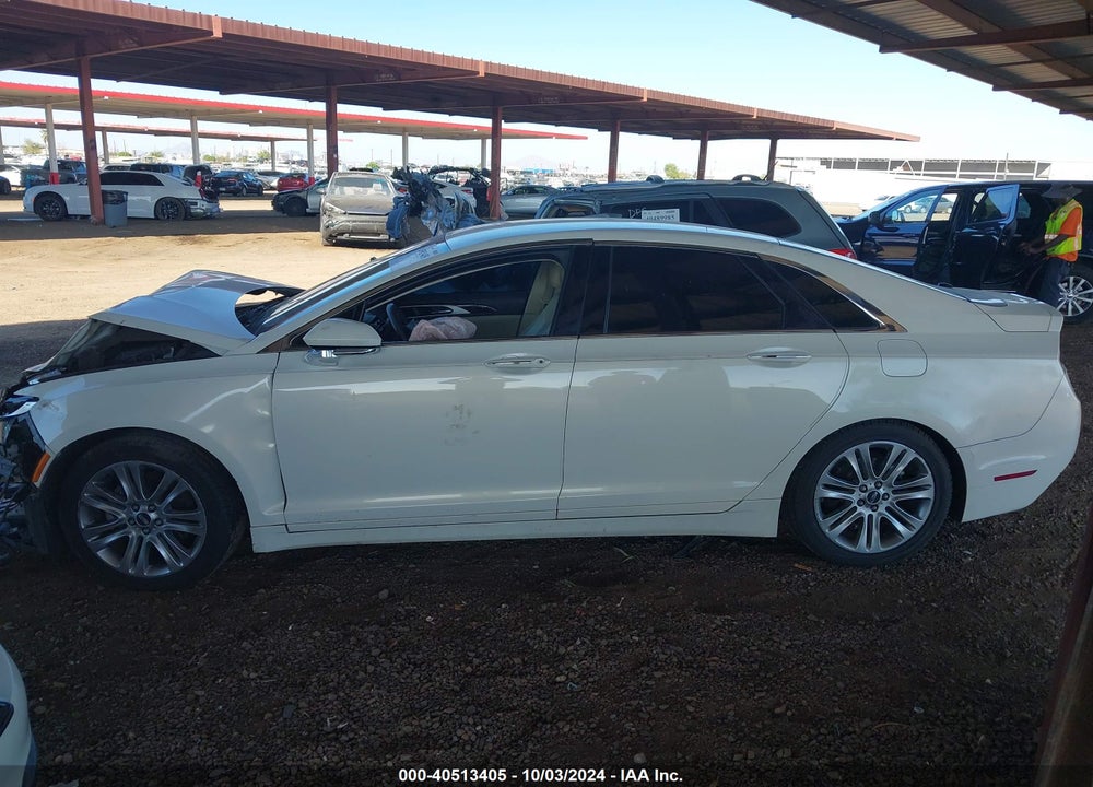 2013 LINCOLN MKZ HYBRID VIN: 3LN6L2LU2DR812123