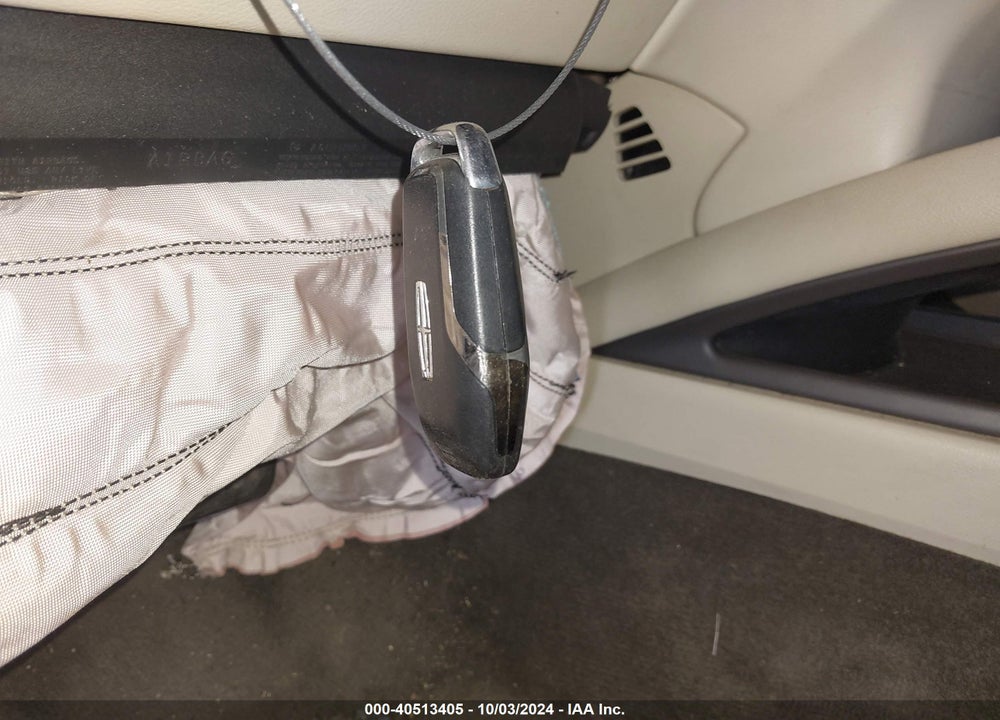 2013 LINCOLN MKZ HYBRID VIN: 3LN6L2LU2DR812123