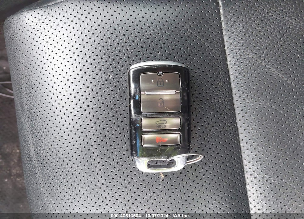 2017 KIA CADENZA PREMIUM VIN: KNALB4J10H5066579
