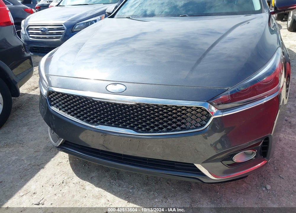 2017 KIA CADENZA PREMIUM VIN: KNALB4J10H5066579