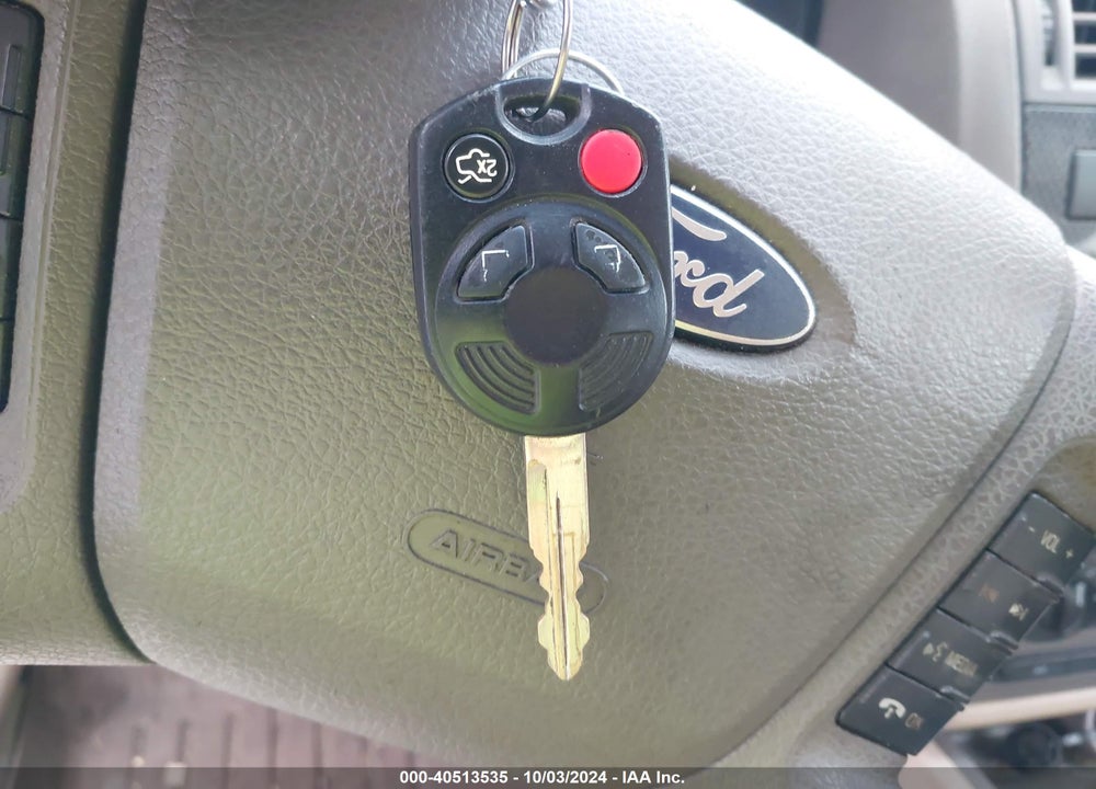 2009 FORD FUSION SE VIN: 3FAHP07ZX9R176382