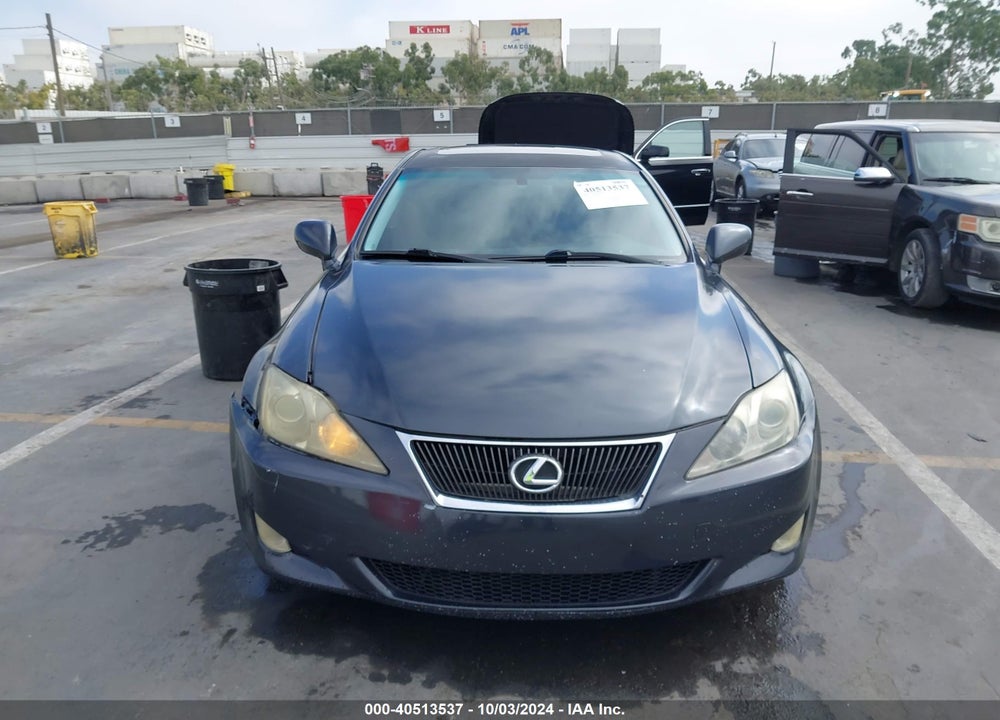 2007 LEXUS IS 350 VIN: JTHBE262X72010188