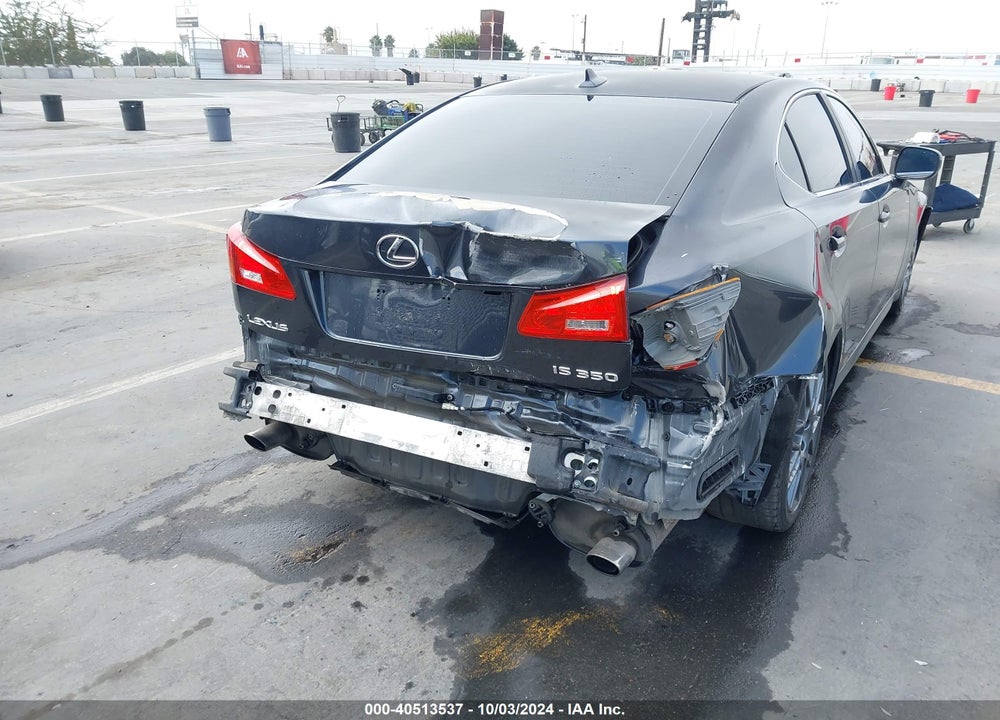 2007 LEXUS IS 350 VIN: JTHBE262X72010188