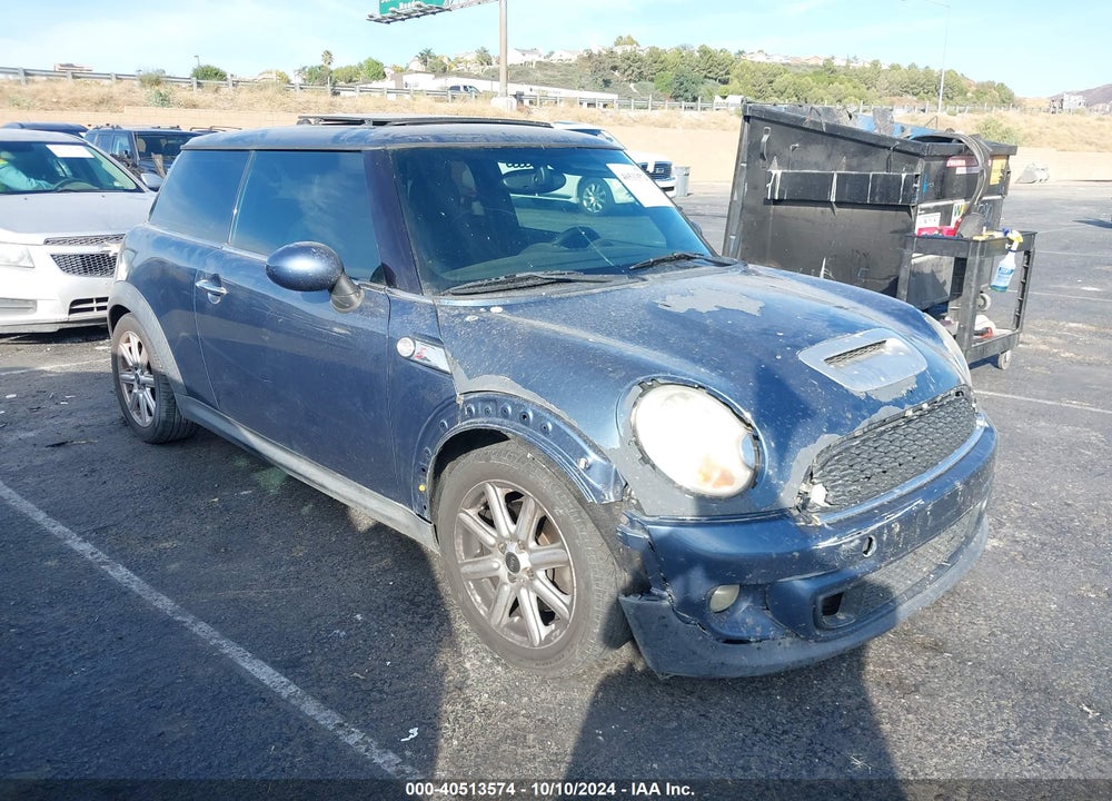 2011 MINI COOPER S VIN: WMWSV3C54BTY21006