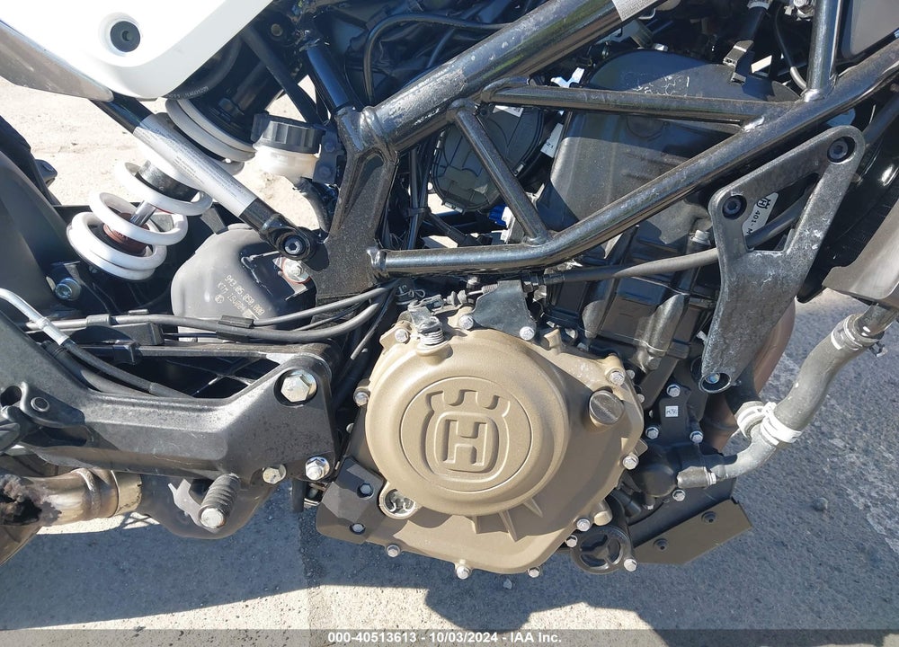 2022 HUSQVARNA VITPILEN 401/SVARTPILEN 401 VIN: MD2JUJ400NC204015