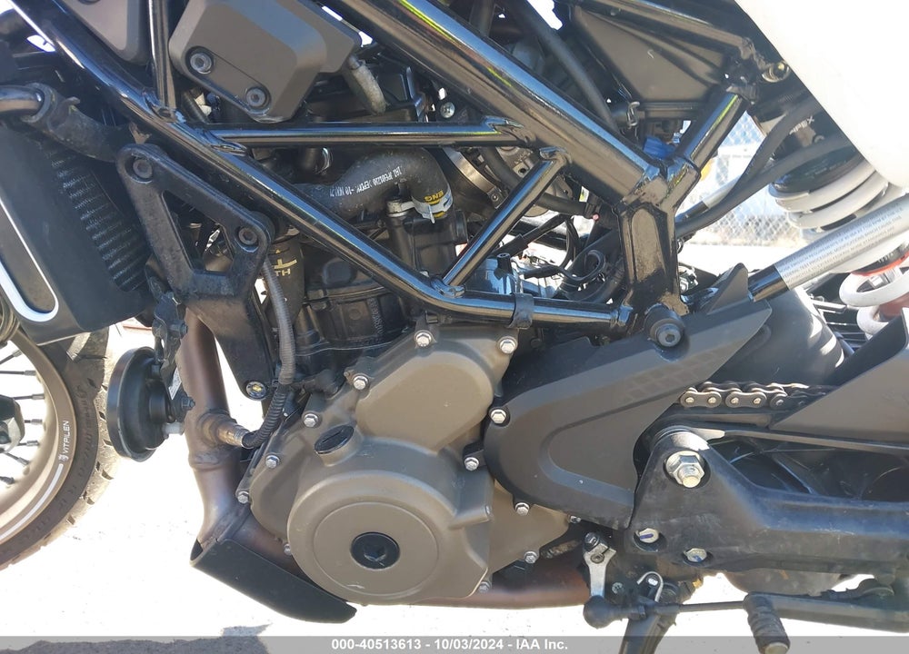 2022 HUSQVARNA VITPILEN 401/SVARTPILEN 401 VIN: MD2JUJ400NC204015