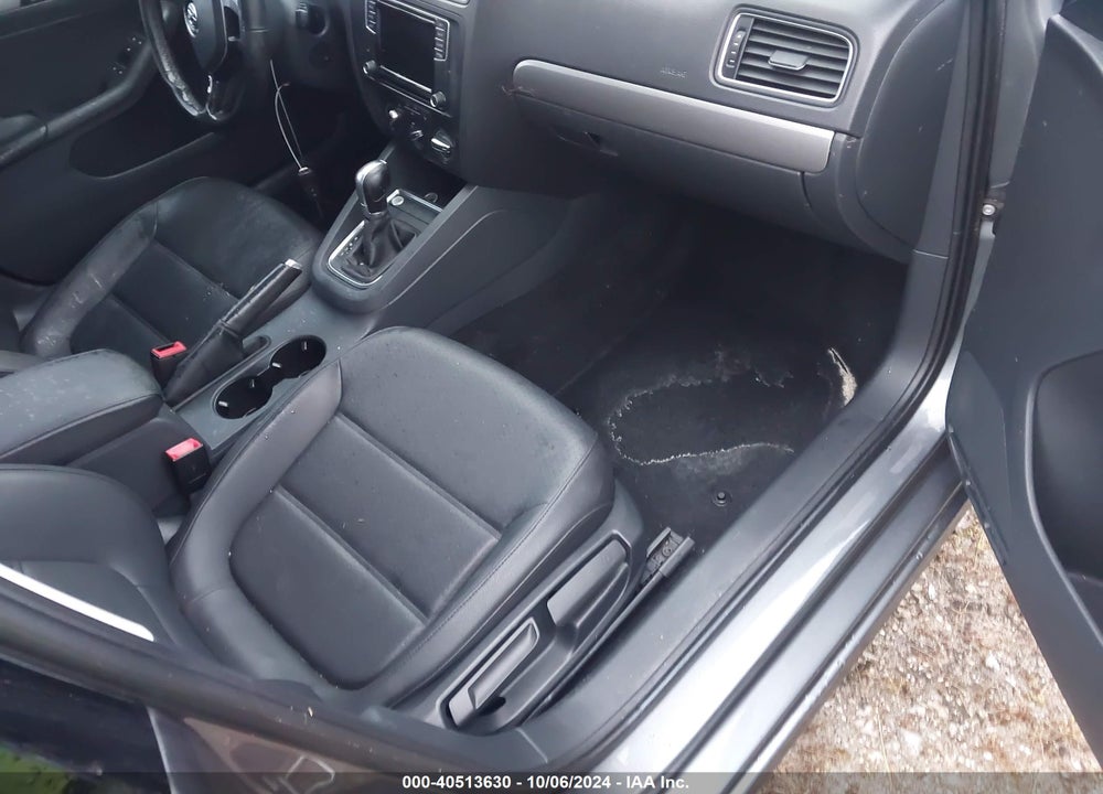 2016 VOLKSWAGEN JETTA 1.4T SE VIN: 3VWD67AJ6GM317883