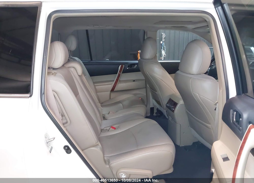 2011 TOYOTA HIGHLANDER LIMITED V6 VIN: 5TDDK3EH1BS085541