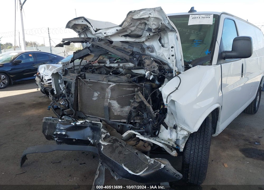 2018 CHEVROLET EXPRESS 2500 WORK VAN VIN: 1GCWGAFP7J1345084