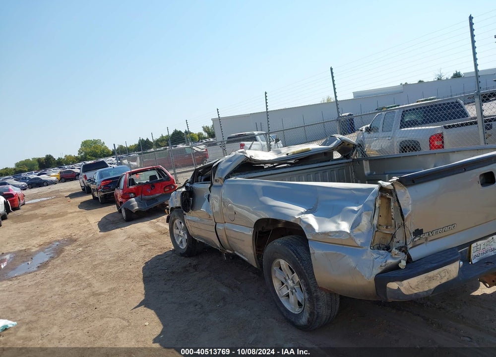 2000 CHEVROLET SILVERADO 1500 LS VIN: 1GCEC14VXYZ225011