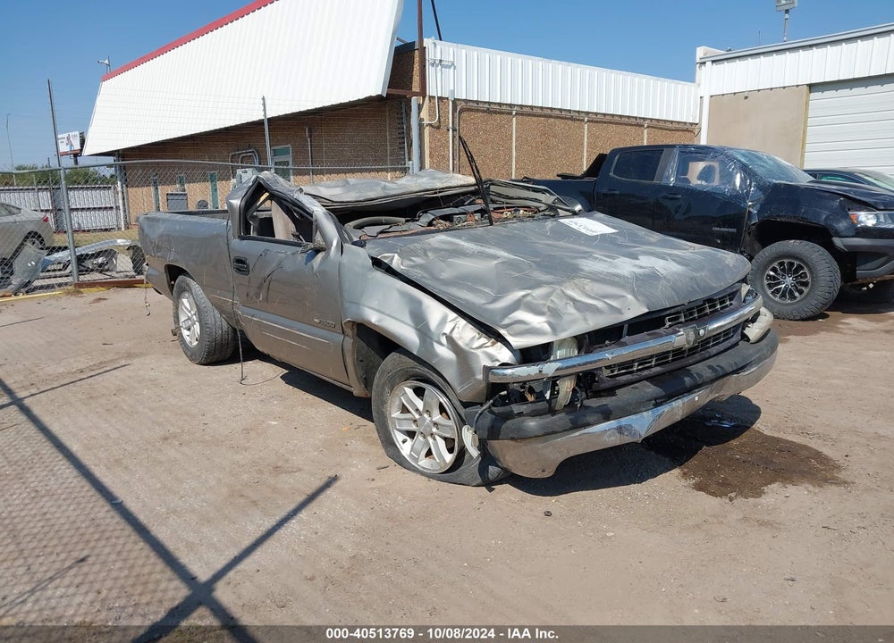 2000 CHEVROLET SILVERADO 1500 LS VIN: 1GCEC14VXYZ225011