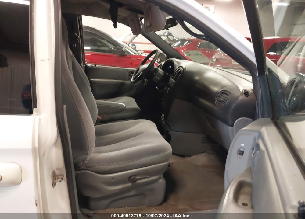 2005 DODGE GRAND CARAVAN SE VIN: 2D4GP24R75R105956