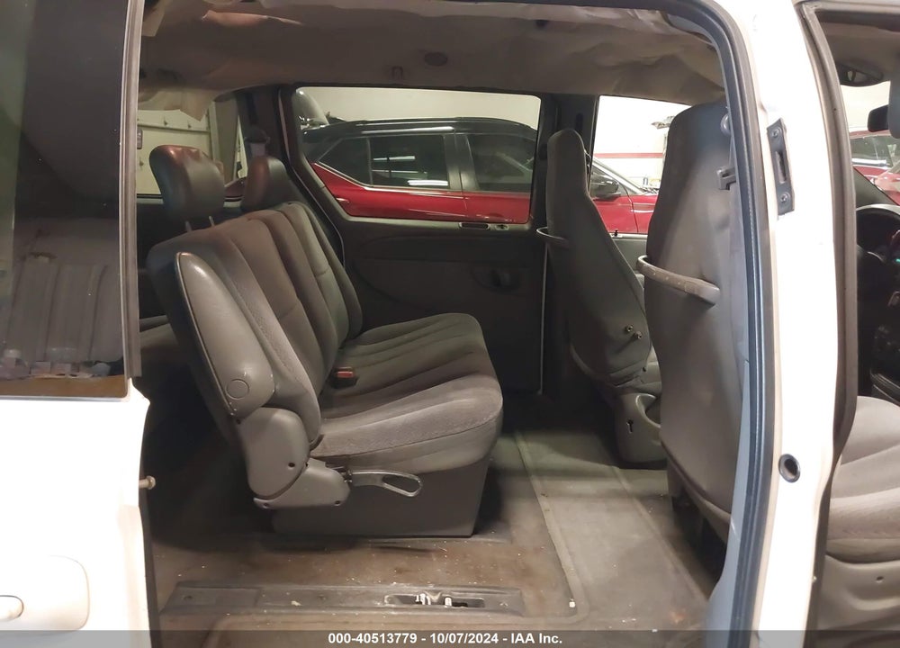 2005 DODGE GRAND CARAVAN SE VIN: 2D4GP24R75R105956